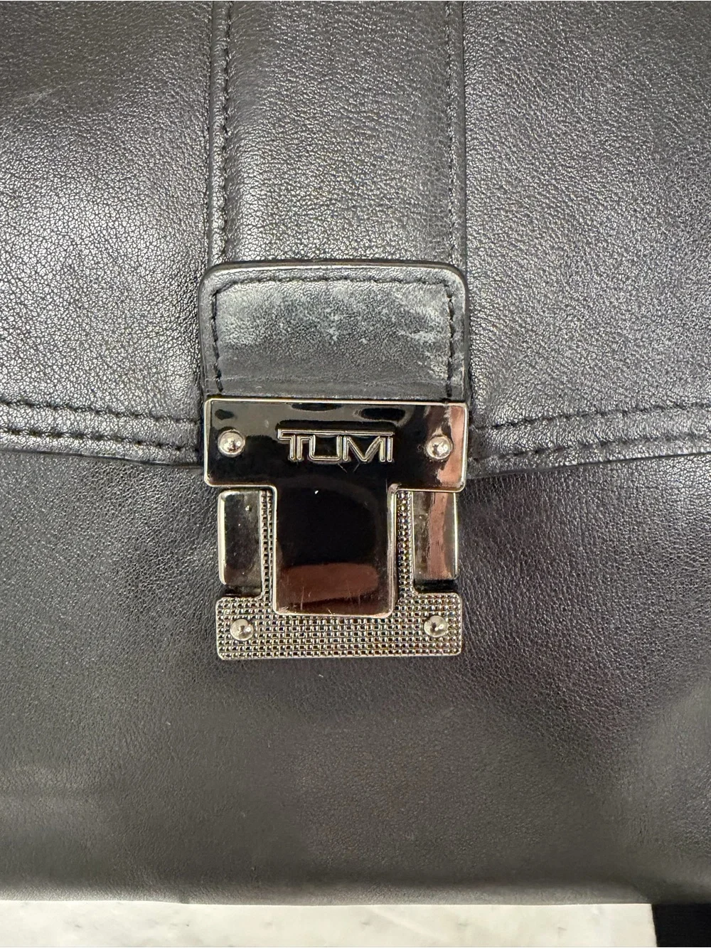 Tumi Black Leather Briefcase Messenger bag